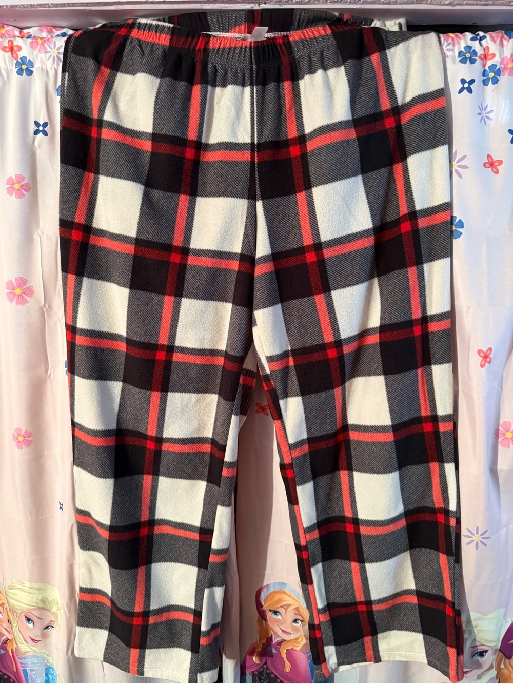 Wondershop Red, Black & White Plaid Fleece Pajama Bottoms